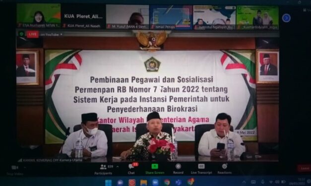 Guru dan Pegawai  MTsN 10 Sleman Ikuti Pembinaan Sekjen