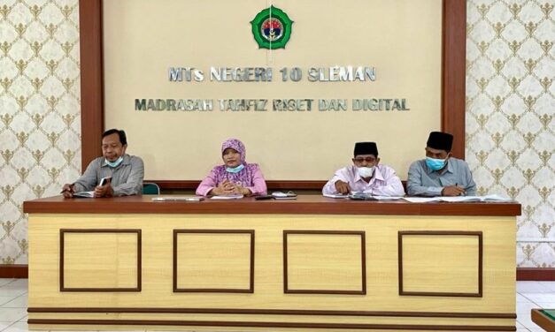 Sambut Tahun Ajaran 2022/2023, MTsN 10 Sleman Gelar Rapat Dinas