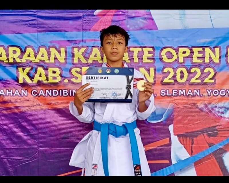 MTsN 10 Sleman Raih Sebelas Medali Kejurkab Karate Sleman