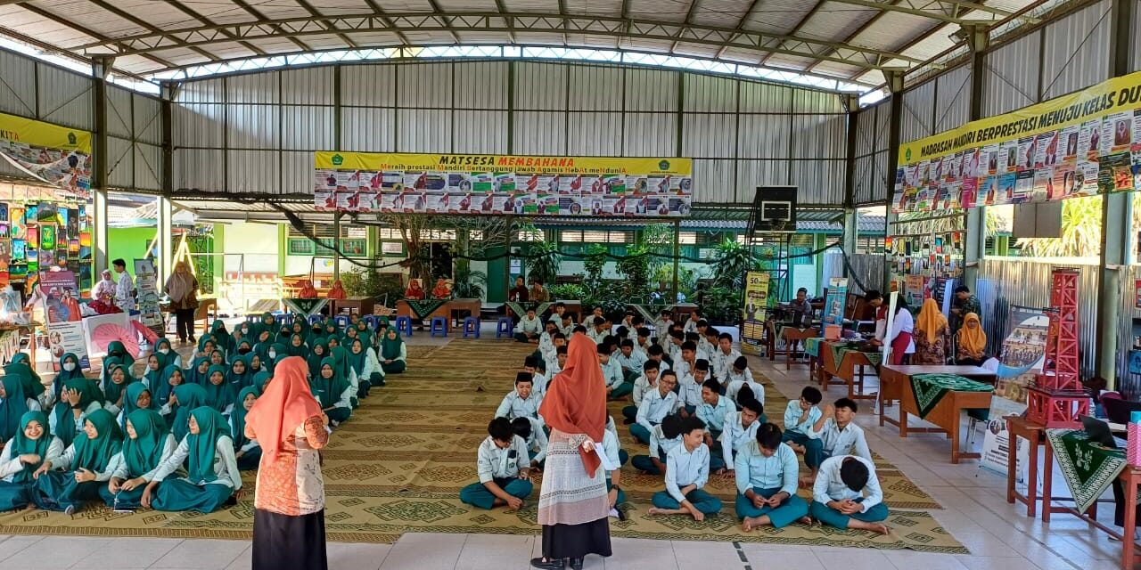 Buka Wawasan Siswa Kelas 9, MTsN 10 Sleman Selenggarakan Education Fair 2024