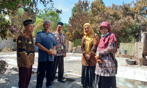 Soldaritas MTsN 10 Sleman bagi Korban Musibah Kebakaran Rumah