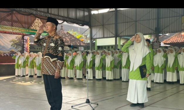 MTsN 10 Sleman Gelar Upacara Peringatan Hari Anak Nasional 2025: Dorong Generasi Emas Berkarakter Positif