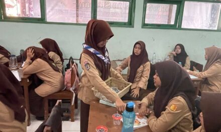MTsN 10 Sleman Distribusikan Tablet Fe : Upaya Pencegahan Anemia pada Remaja Putri