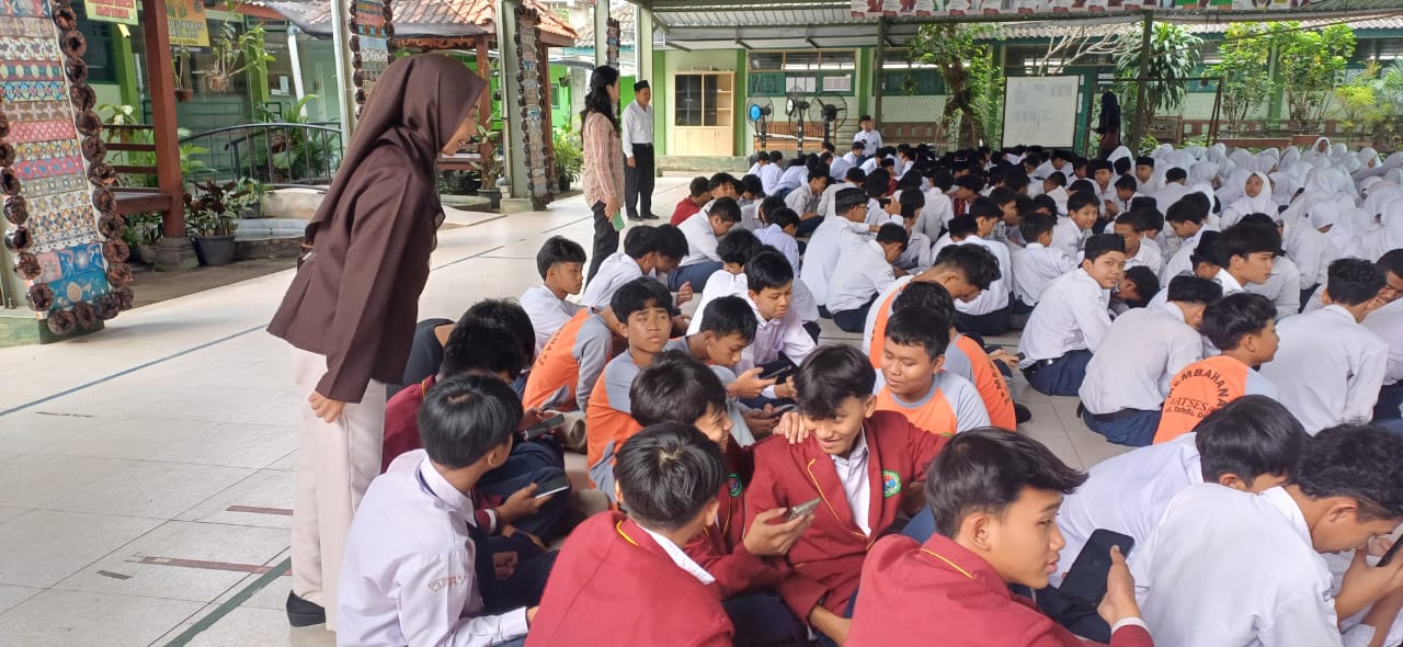 Universitas Jenderal Achmad Yani Yogyakarta Laksanakan Penelitian Persepsi Antikorupsi terhadap Siswa MTsN 10 Sleman