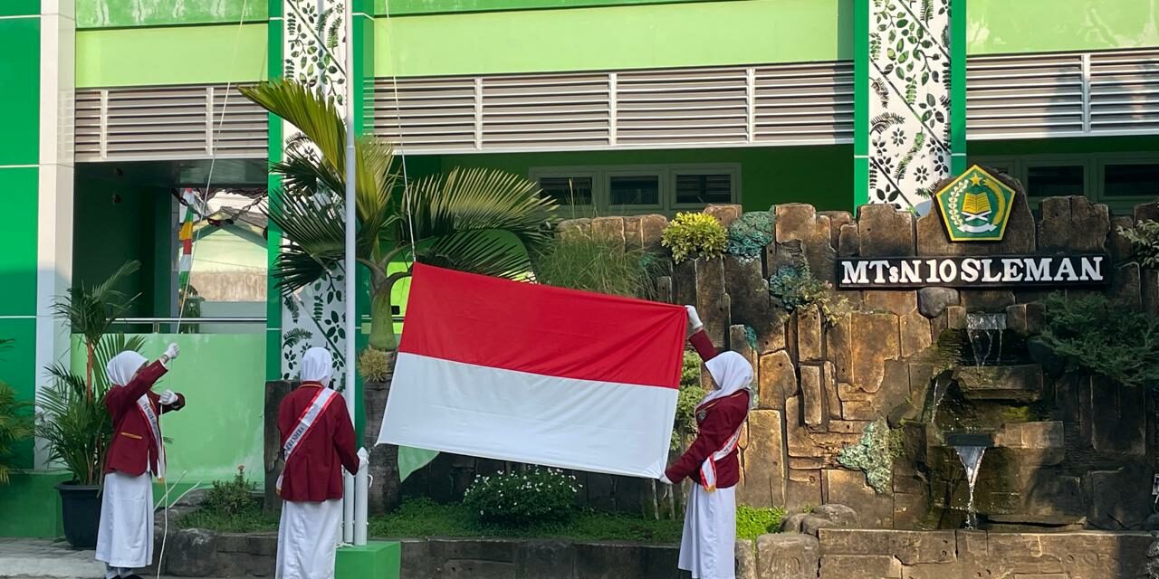MTsN 10 Sleman Laksanakan Upacara HUT ke- 80 RI dengan Hikmat