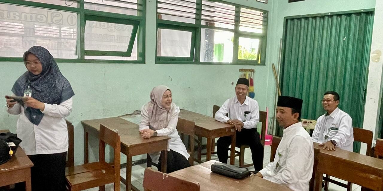 MTsN 10 Sleman Ikut Serta Vaksinasi Hepatitis A, Kemenag Lakukan Monitoring