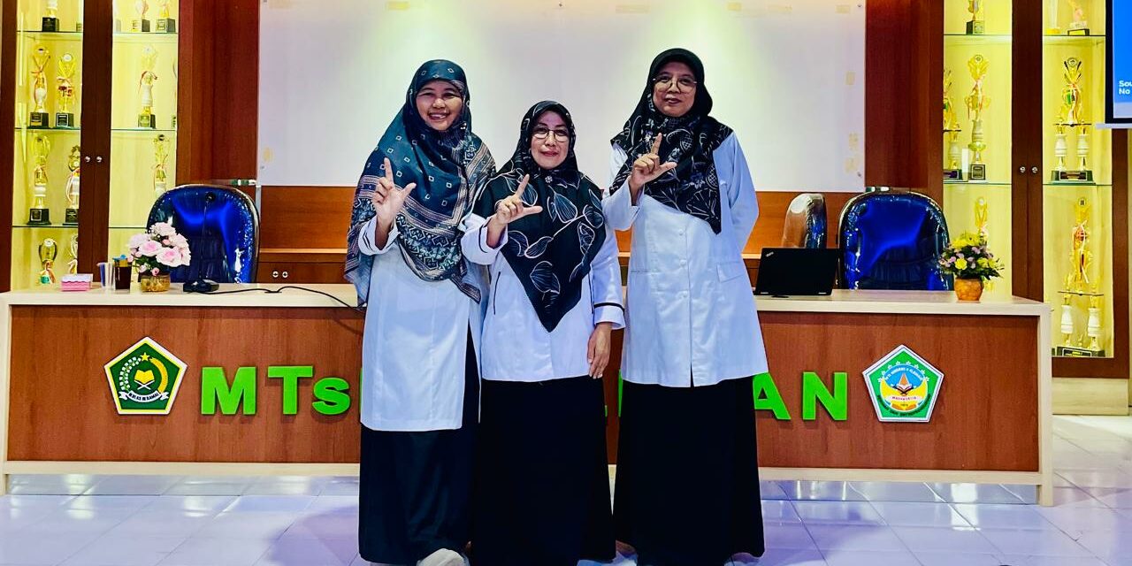 Guru MTsN 10 Sleman Ikuti MGMP Bahasa Indonesia Bahas Pemetaan Materi TKA