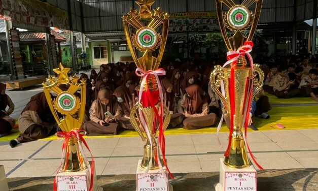 Akhiri Semarak Peringatan Kemerdekaan RI, Siswa MTsN 10 Sleman Panen Hadiah