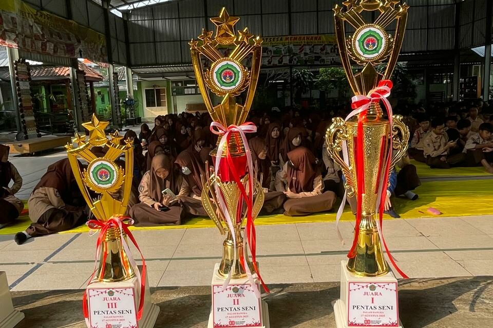 Akhiri Semarak Peringatan Kemerdekaan RI, Siswa MTsN 10 Sleman Panen Hadiah
