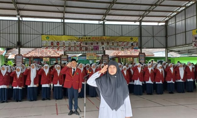 Apel Pagi MTsN 10 Sleman: Pembina Ingatkan Pentingnya Manfaatkan Waktu
