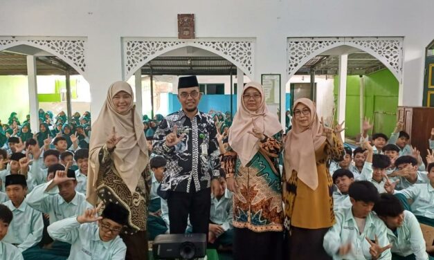 Workshop Jurnalistik MTsN 10 Sleman, Ajak Peserta Jadi Jurnalis Keren