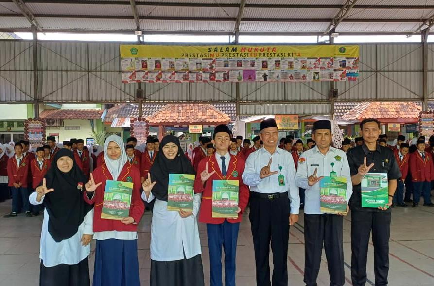 Tingkatkan Literasi, MTsN 10 Sleman Lantik Duta Literasi dan Duta Baca