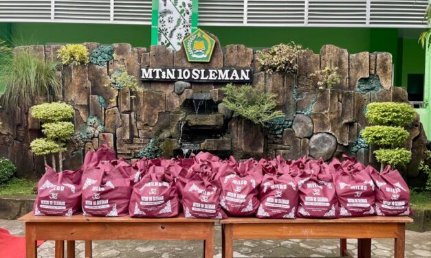 Baksos Milad ke-32 MTsN 10 Sleman, Wujudkan Rasa Syukur dengan Berbagi