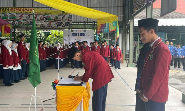 MTsN 10 Sleman Laksanakan Pelantikan Pengurus OSIS Masa Bakti 2025/2026