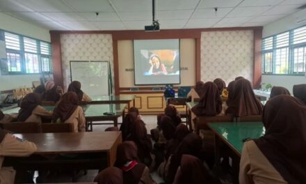 Kegiatan Keputrian MTs Negeri 10 Sleman: Edukasi Pencegahan Kekerasan Seksual pada Perempuan