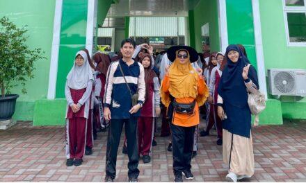 Jalan Sehat MTsN 10 Sleman, Ceria Kenali Lingkungan Sekitar