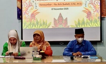 Songsong PKKM 2025, MTsN 10 Sleman Gelar Bedah Borang  Penilaian