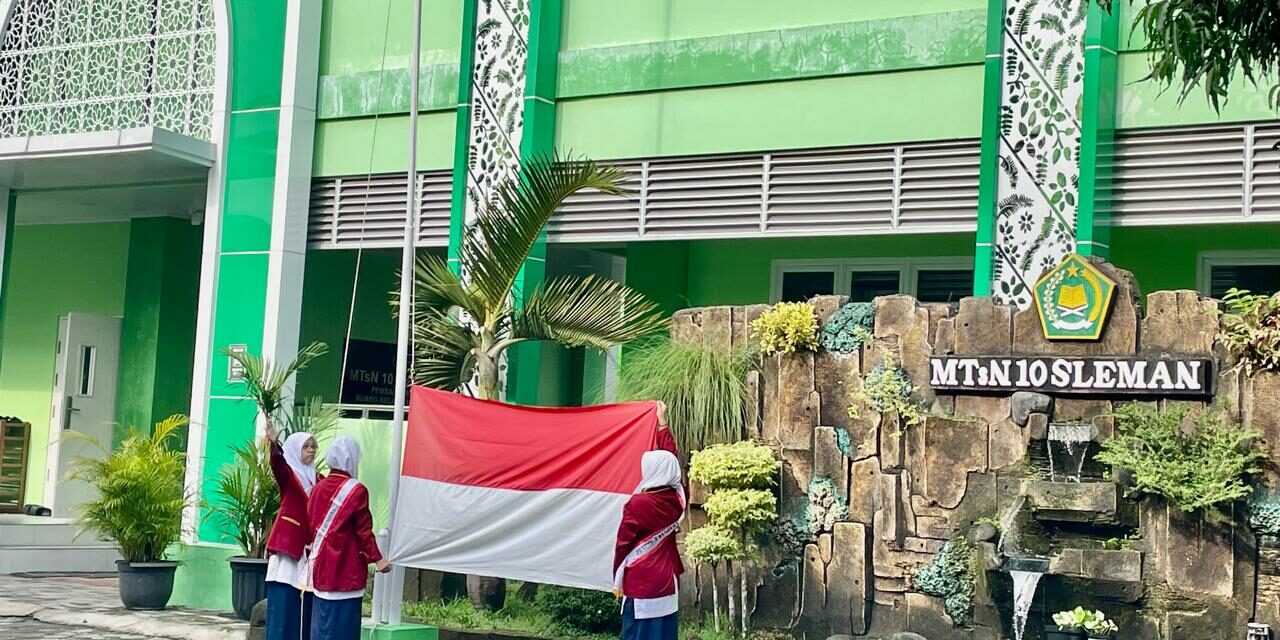 MTsN 10 Sleman Gelar Upacara Hari Pahlawan 2025, Kepala Madrasah Sampaikan Teladan Pahlawan