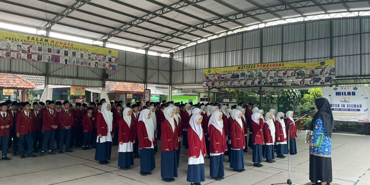 Pelantikan PMR MTsN 10 Sleman, Anggota Ikrarkan Panca Janji