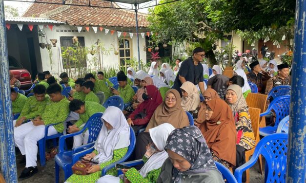 Rachma Ayuba Berpulang ke Rahmatullah: MTsN 10 Sleman Laksanakan Takziah ke Rumah Duka