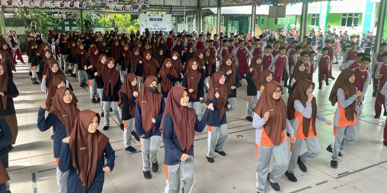 Senam Sehat MTsN 10 Sleman Tanamkan Semangat dan Disiplin