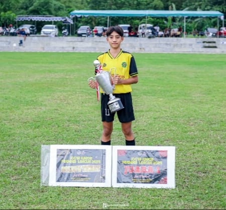 Naufal, Atlet Sepakbola MTSN 10 Sleman, Raih Emas di Jogja Junior Premier League (JJPL)