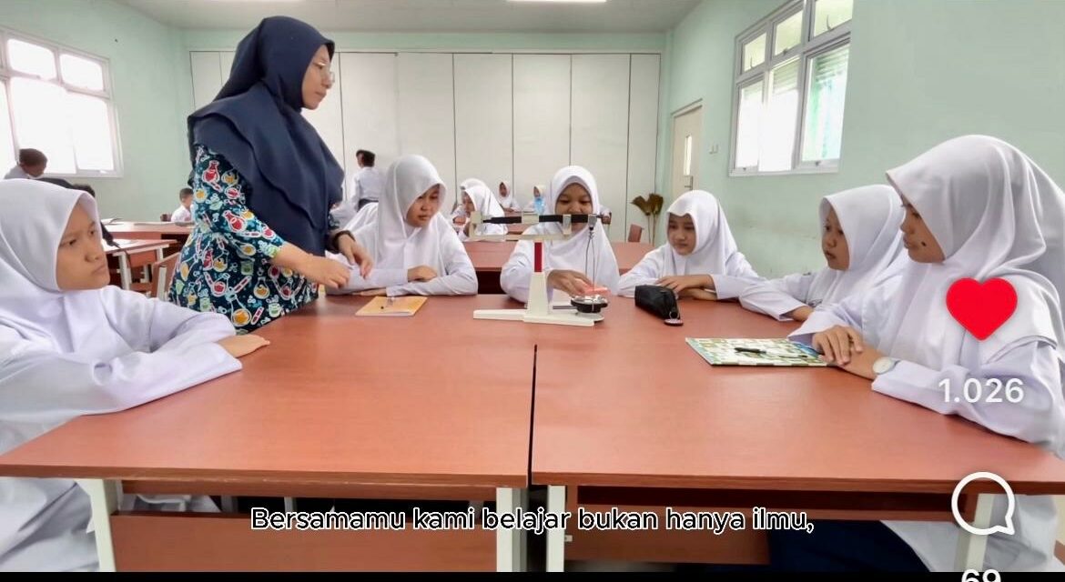 Lomba Video Klip Guruku Tersayang, OSIS MTsN 10 Sleman Buktikan Kreativitas