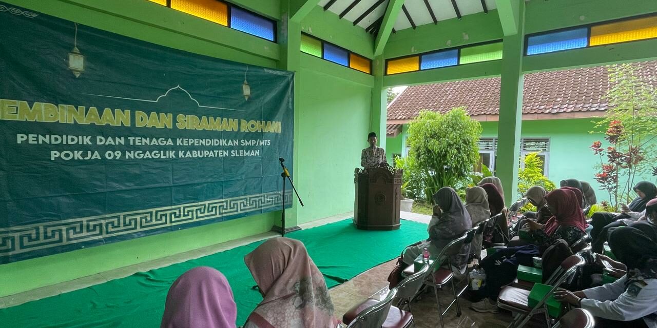 Jalin Silaturahmi Antarinstansi, Guru MTsN 10 Hadiri  Pembinaan dan Siraman Rohani MKKS Ngaglik Sleman