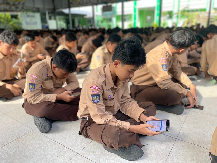 Guru dan Siswa MTsN 10 Sleman Ikuti Asesmen Moderasi Beragama