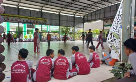 Sorak Sorai Meriahkan Class Meeting MTsN 10 Sleman
