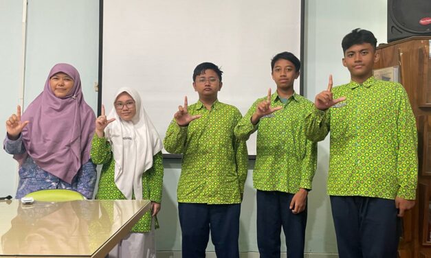 Bekerja dalam Senyap, Calon Jurnalis OSIS MTsN 10 Sleman Laksanakan Praktik Liputan