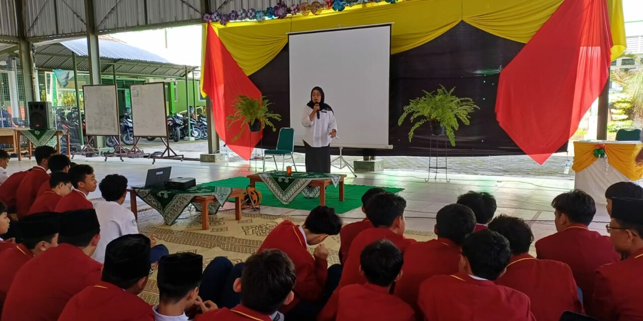 Sosialisasi Makanan Bergizi oleh SPPG Sardonoharjo Tingkatkan Kesadaran Pola Makan Sehat Siswa
