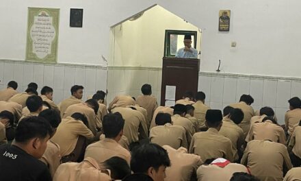 Khutbah  Salat Jumat di MTsN 10 Sleman: Tingkatkan Derajat dengan Ilmu dan Iman