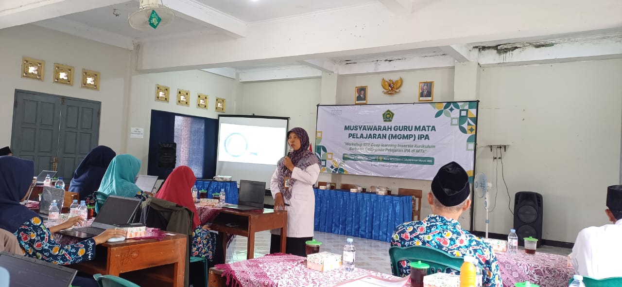 Guru IPA MTs 10 Sleman Ikuti Workshop Penyusunan RPP Deep Learning Berbasis Kurikulum Cinta