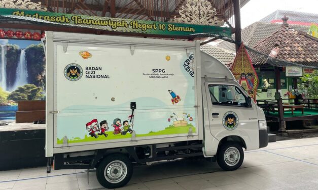 MTsN 10 Sleman  Bagikan MBG di Bulan Ramadan