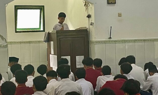MTsN 10 Sleman Perkuat Ibadah Ramadan melalui Kultum Siswa