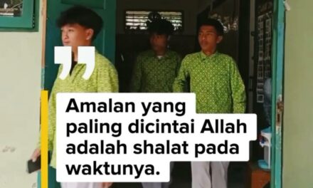 Konten Ramadhan MTsN 10 Sleman: Kelas IX D Ingatkan Salat Tepat Waktu