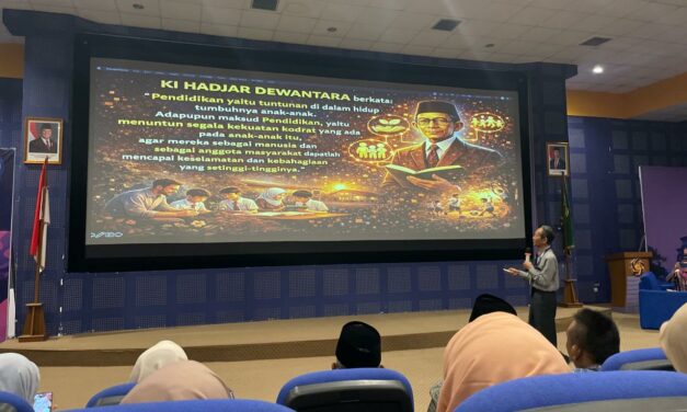 MTsN 10 Sleman Berpartisipasi dalam Seminar Harmoni Pendidikan Universitas Amikom