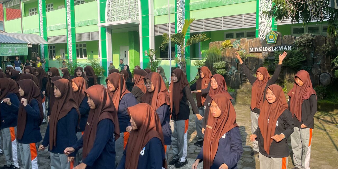 Senam Sehat MTsN 10 Sleman Tingkatkan Kebugaran dan Kekompakan