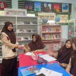 PMR MTsN 10 Sleman Bagikan Tablet Tambah Darah untuk Siswi