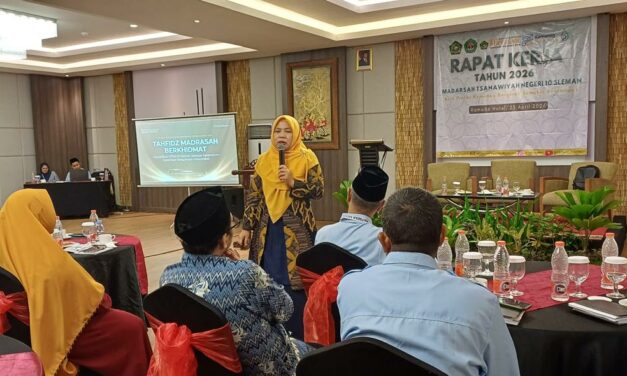 Raker MTsN 10 Sleman Perkuat Reorientasi Tahfiz Berkhidmat
