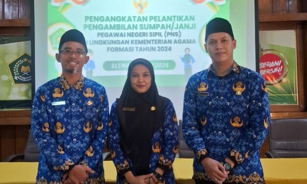 Resmi Sandang Status PNS, Tiga Guru MTsN 10 Sleman Siap Terapkan Prinsip Istiqomah Kementerian  Agama.