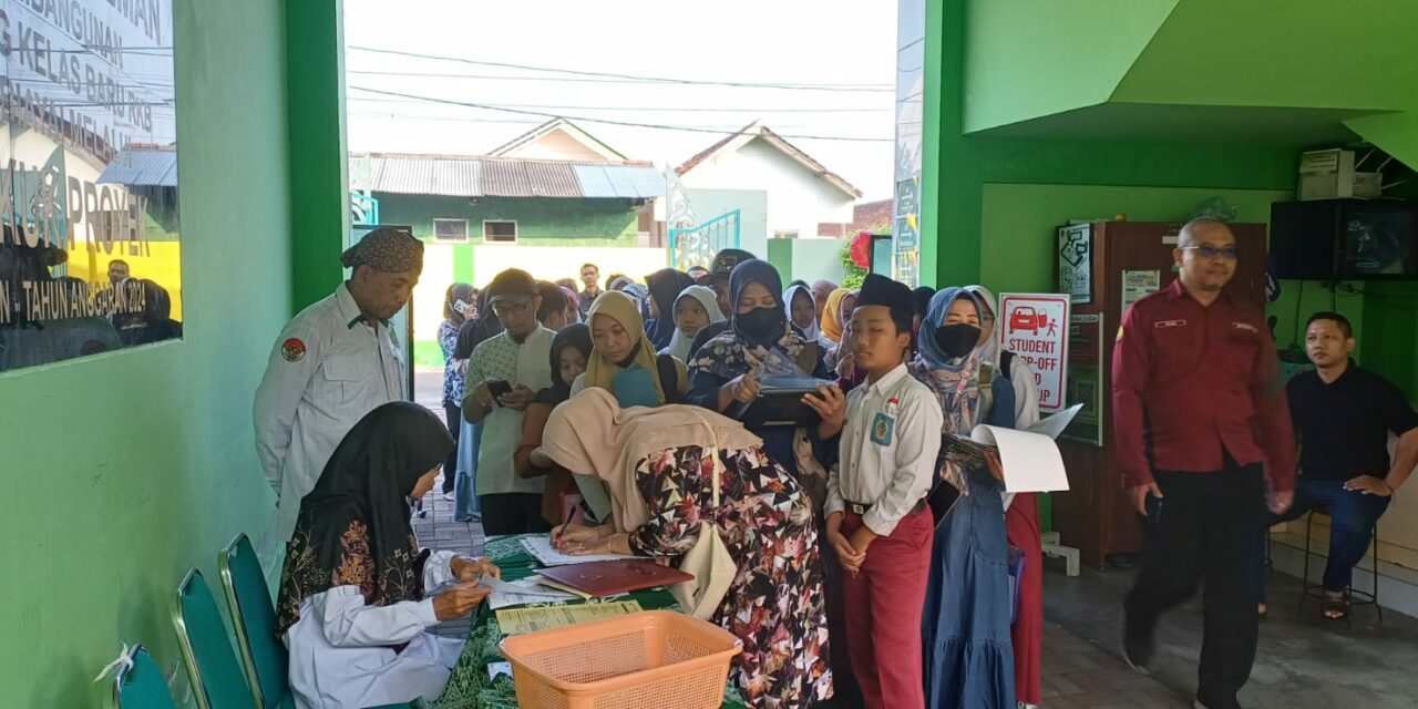 Calon Murid Serbu PMBM Jalur Reguler MTsN 10 Sleman