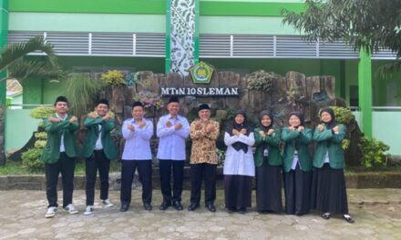 Mahasiswa Asistensi UIN Sunan Kalijaga Tuntaskan Praktik di MTsN 10 Sleman