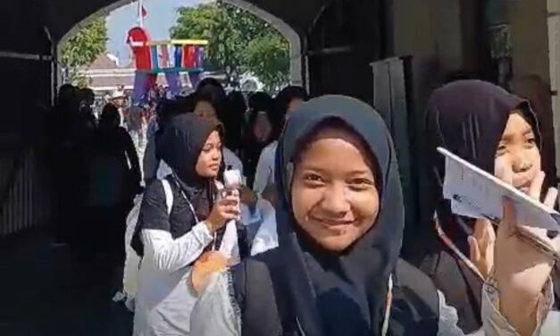 Hari Keempat MATAMUDA:  Murid Baru MTsN 10 Sleman Susuri Sejarah di Benteng Vredeburg dan Sonobudoyo