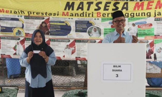 MTsN 10 Sleman Gelar Pemilihan Guru dan Pegawai Favorit Berbasis E-Voting
