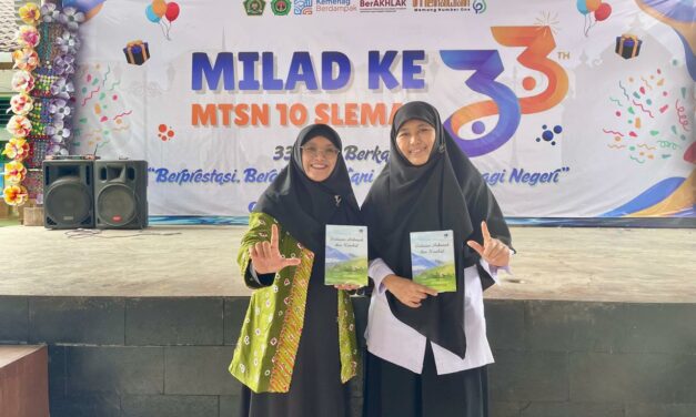  MTsN 10 Sleman Terbitkan Antologi Pantun, Asah Literasi dan Akhlak Terpuji